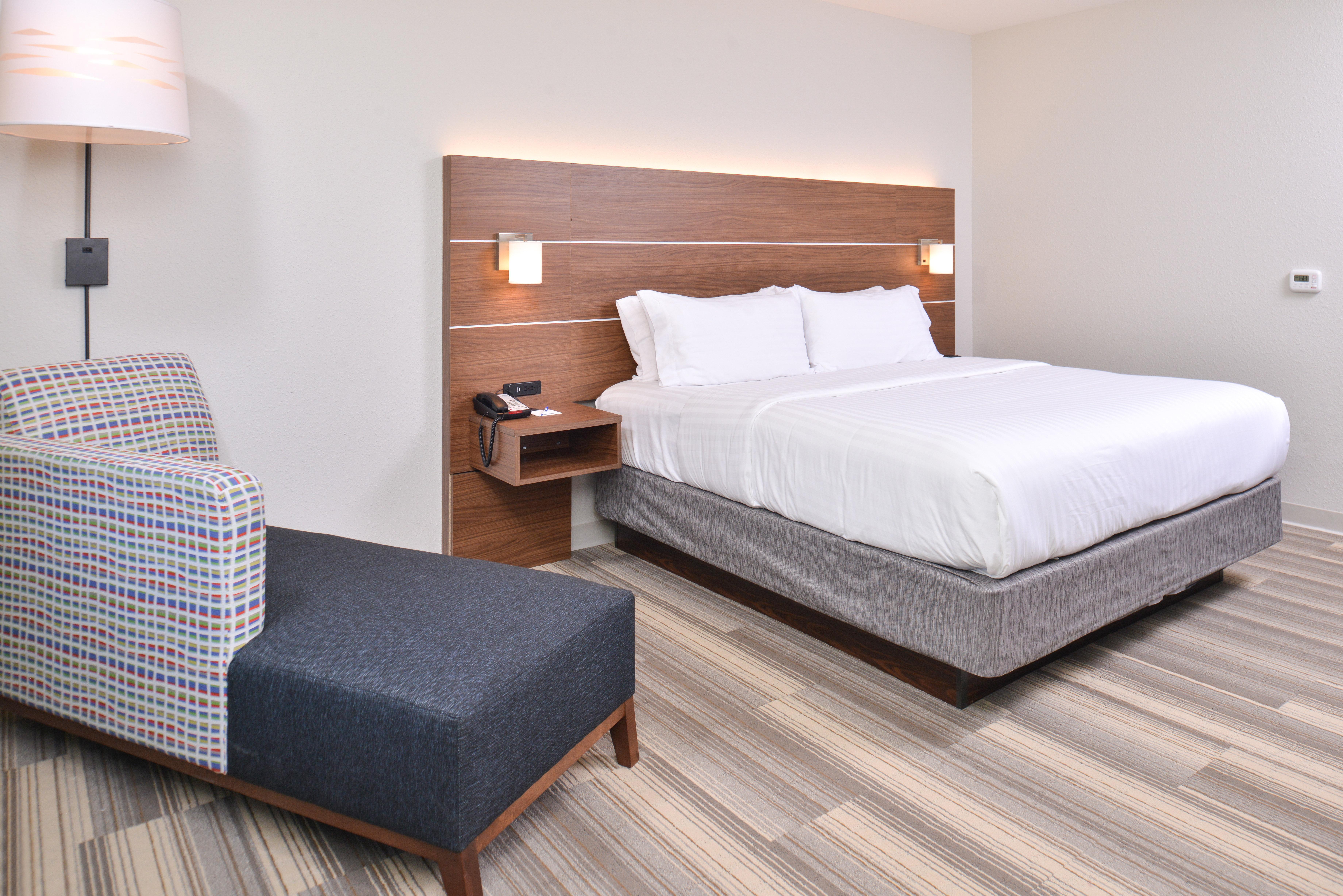 Holiday Inn Express & Suites Omaha Airport By Ihg Carter Lake Exterior foto