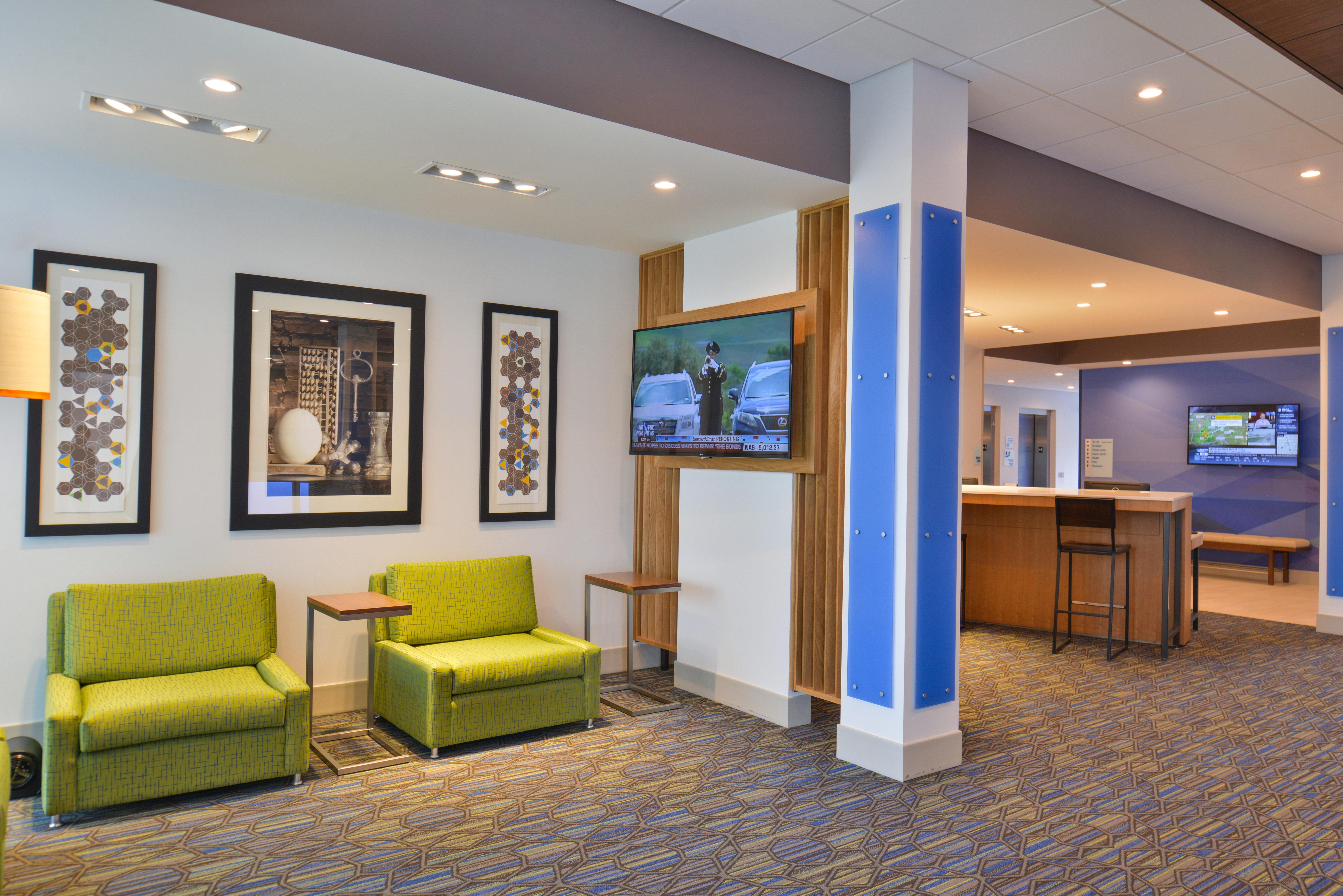 Holiday Inn Express & Suites Omaha Airport By Ihg Carter Lake Exterior foto