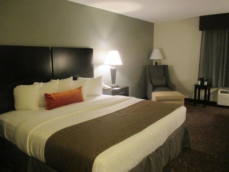 Holiday Inn Express & Suites Omaha Airport By Ihg Carter Lake Exterior foto